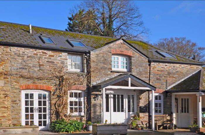 2 Bedroom Flat For Sale In Roseland Parc, Tregony, Truro TR2