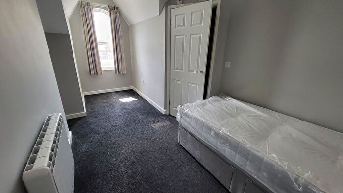 1 Bedroom Semi-Detached House To Rent In Room, - Auckland Road, Doncaster, DN2