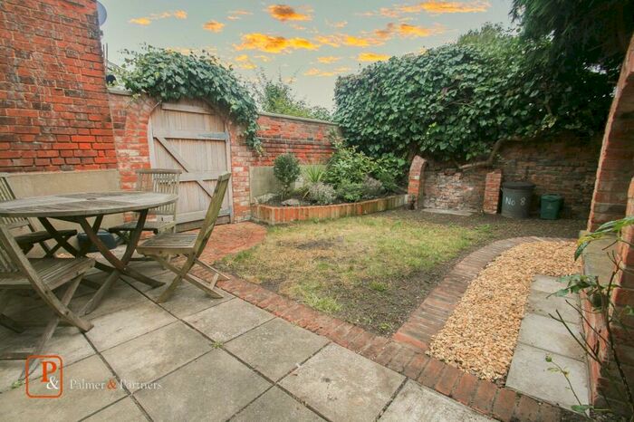 2 Bedroom Terraced House To Rent In Queens Road, Wivenhoe, Essex, CO7