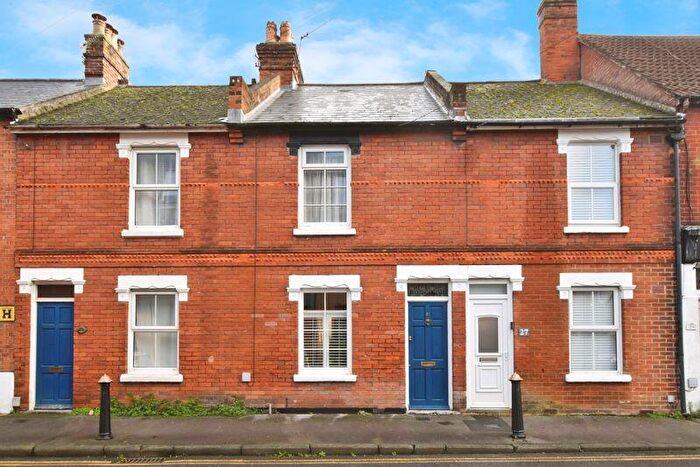 3 Bedroom Terraced House For Sale In Pennyfarthing Street, Salisbury *** Video Tour***, SP1