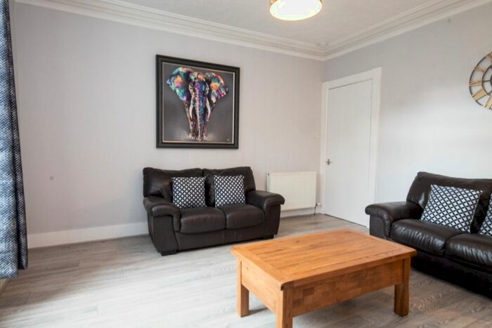 2 Bedroom Flat To Rent In Holburn Road, Holburn, Aberdeen, AB10