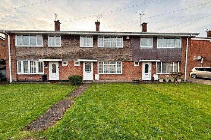 3 Bedroom Town House To Rent In Greensfields, Sutton-In-Ashfield, NG17