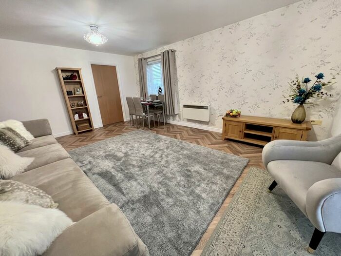 2 Bedroom Flat To Rent In Carlton Court, Barnsley, S71