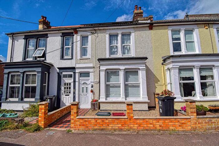 4 Bedroom House For Sale In Woodberry Way, Walton On The Naze, CO14
