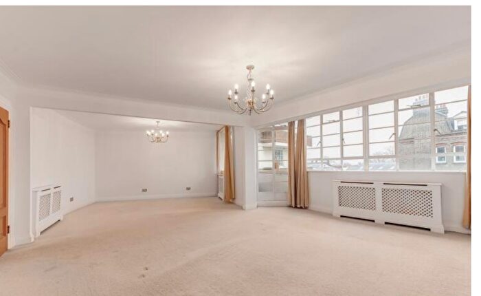 3 Bedroom Flat To Rent In Cholmeley Lodge, Cholmeley Park, N6