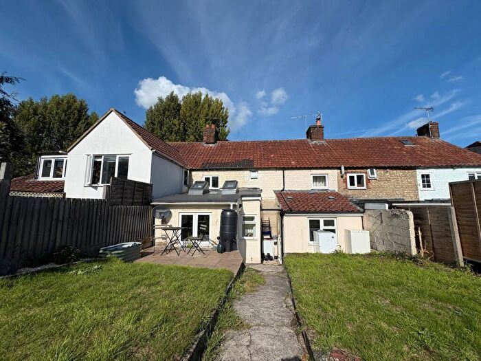 1 Bedroom House For Sale In Fore Street, Warminster, BA12