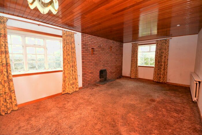 4 Bedroom Detached House For Sale In The Loan, Muiravonside, Linlithgow, West Lothian, EH49