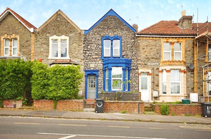 3 Bedroom Terraced House For Sale In Speedwell Road, Speedwell, Bristol, BS5