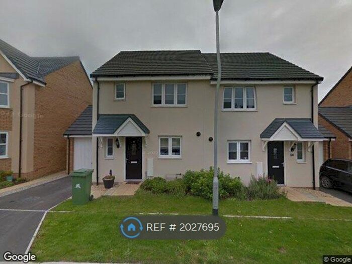 3 Bedroom Semi-Detached House To Rent In Pintail Close, Bude, EX23