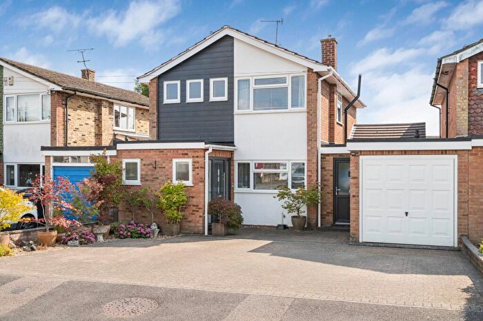 3 Bedroom Detached House For Sale In St. Margarets Grove, Great Kingshill, HP15