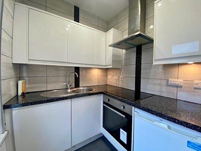 1 Bedroom Apartment To Rent In Moy Road, Roath, Cardiff, CF24