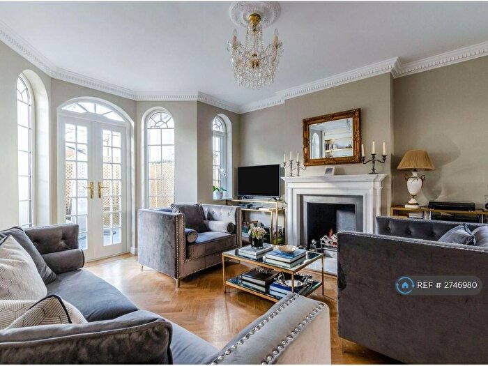 4 Bedroom Semi Detached House To Rent In Priory Gardens, London, SW13