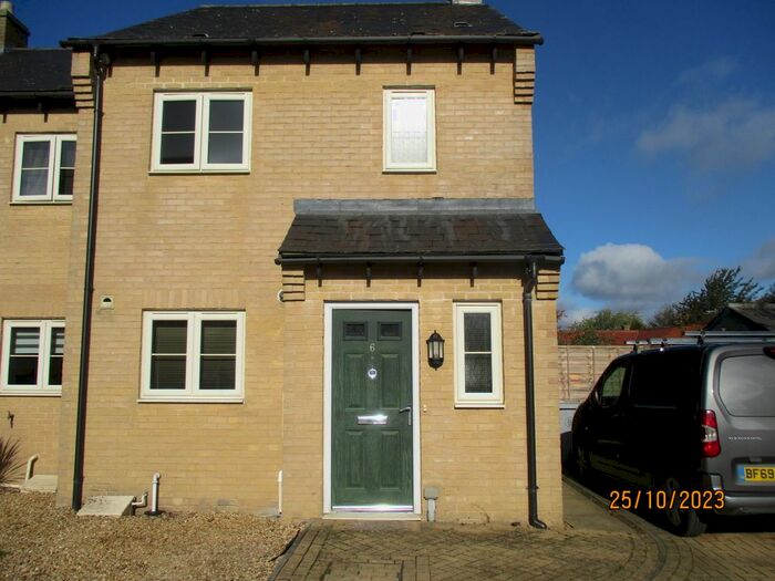 3 Bedroom End Of Terrace House To Rent In Harold Road, South Witham, NG33