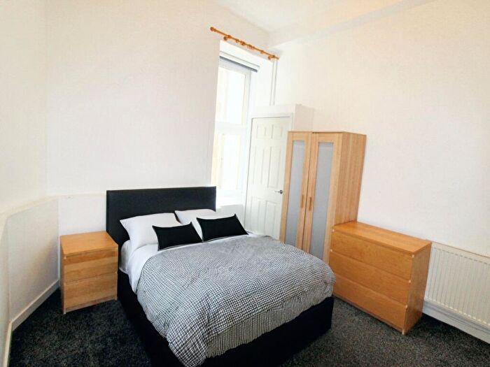 4 Bedroom Flat To Rent In Hmo Gibson Street, West End, Glasgow, G12