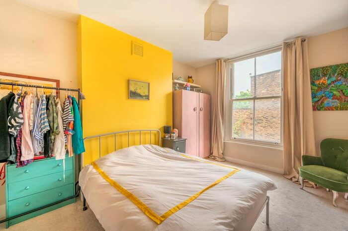 1 Bedroom Flat To Rent In Fernhead Road, Maida Hill, London, W9