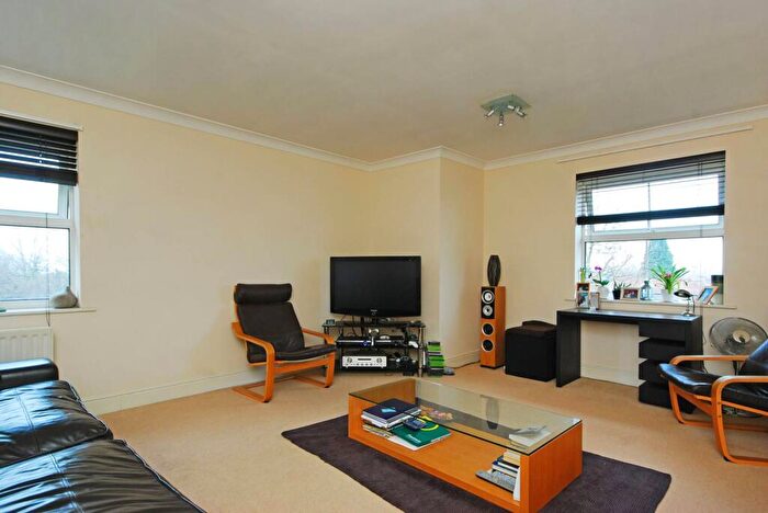 1 Bedroom Flat For Sale In Manor Lodge, Willesden Green, London, NW2