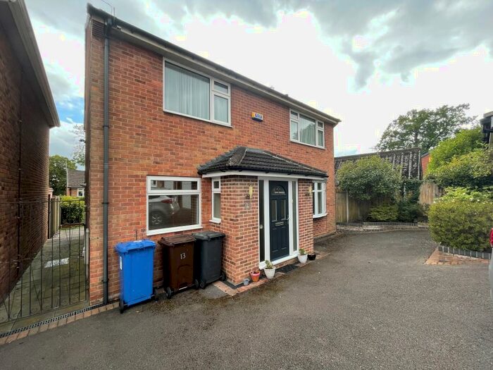 4 Bedroom Detached House To Rent In Fernwood Close, Littleover, DE23