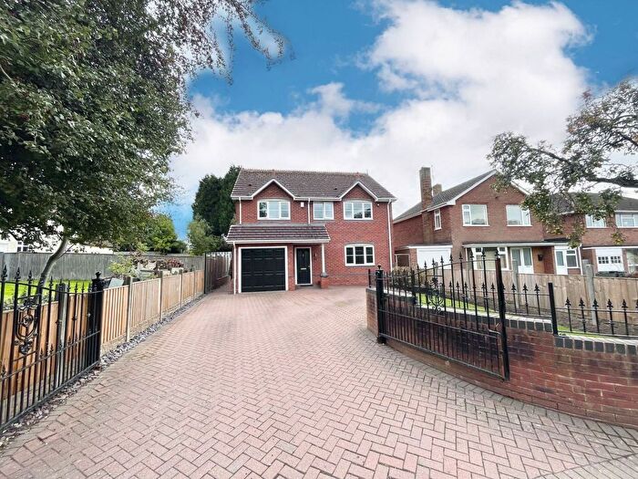 4 Bedroom Detached House For Sale In The Goss, Brierley Hill, DY5