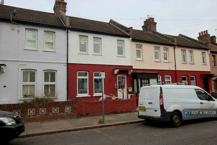 4 Bedroom Terraced House To Rent In Burleigh Road, Enfield, EN1