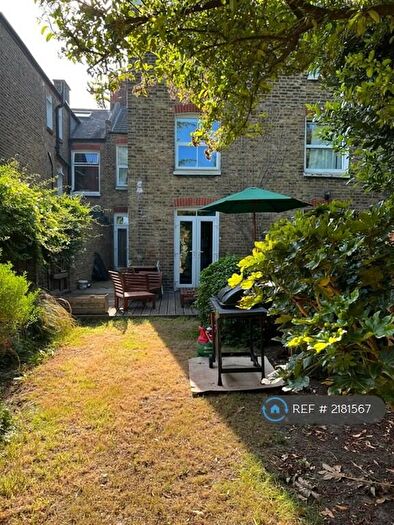 1 Bedroom Flat To Rent In Lordship Lane, East Dulwich, SE22