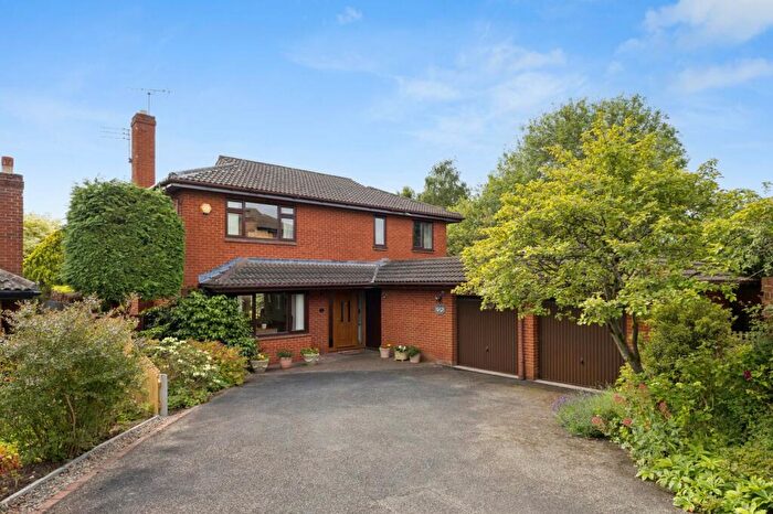 4 Bedroom Detached House For Sale In Chandos Close, Chester, Cheshire, CH4