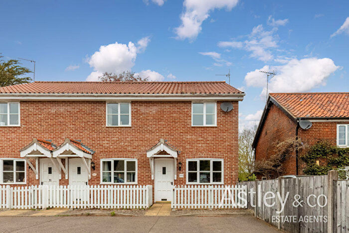 2 Bedroom End Of Terrace House For Sale In Lower Street, Salhouse, Norwich, NR13