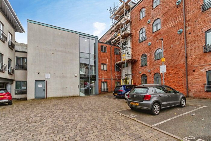 1 Bedroom Flat For Sale In Wolverhampton Street, Walsall, WS2