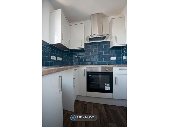 2 Bedroom Flat To Rent In Godwin Road, Cliftonville, Margate, CT9