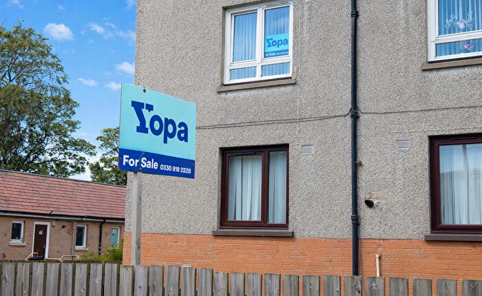 2 Bedroom Flat For Sale In Fernhill Drive, Aberdeen, AB16