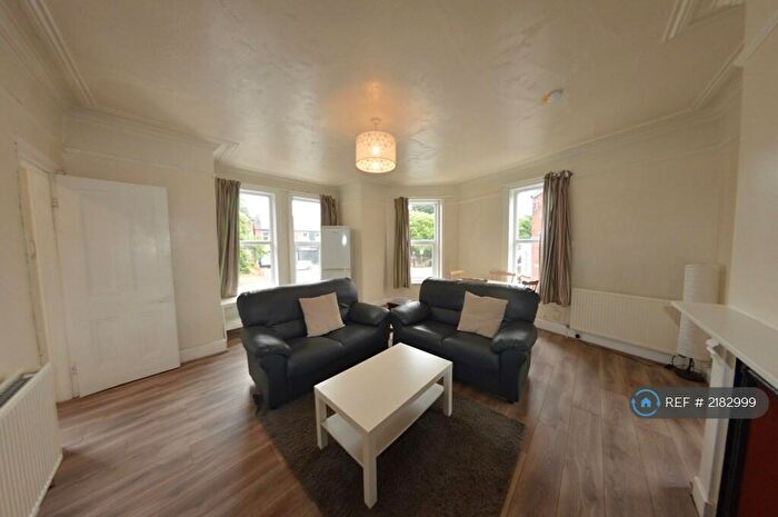 1 Bedroom Flat To Rent In Victoria Road, Leeds, LS6