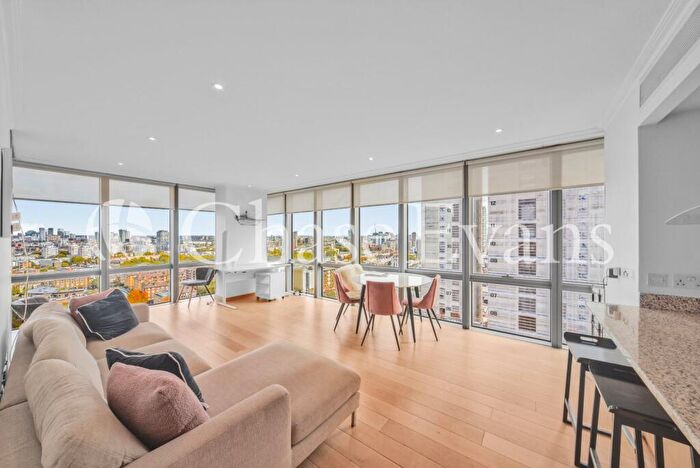 2 Bedroom Flat To Rent In Hertsmere Road, Canary Wharf, London, E14