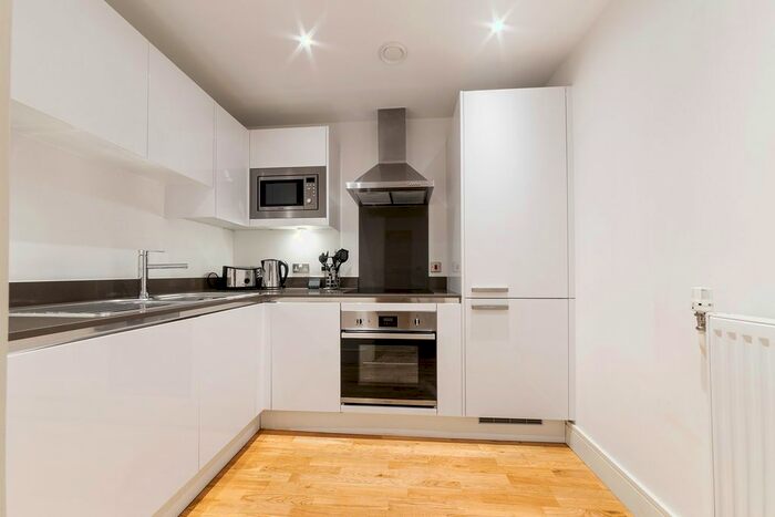 1 Bedroom Flat To Rent In Admirals Tower, Dowells Street, Greenwich, London, SE10