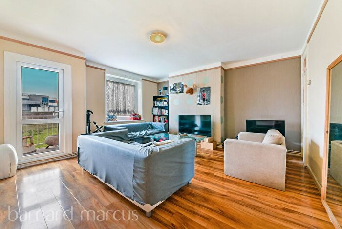 3 Bedroom Flat To Rent In Tulse Hill, London, SW2