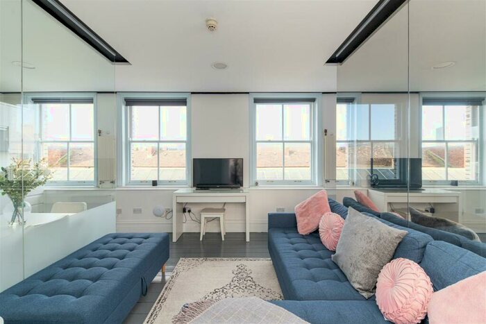 1 Bedroom Apartment To Rent In Grey Street, City Centre, Newcastle Upon Tyne, NE1