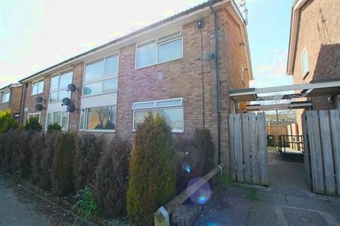 2 Bedroom Flat To Rent In Lowbiggin, Westerhope, Newcastle Upon Tyne, NE5
