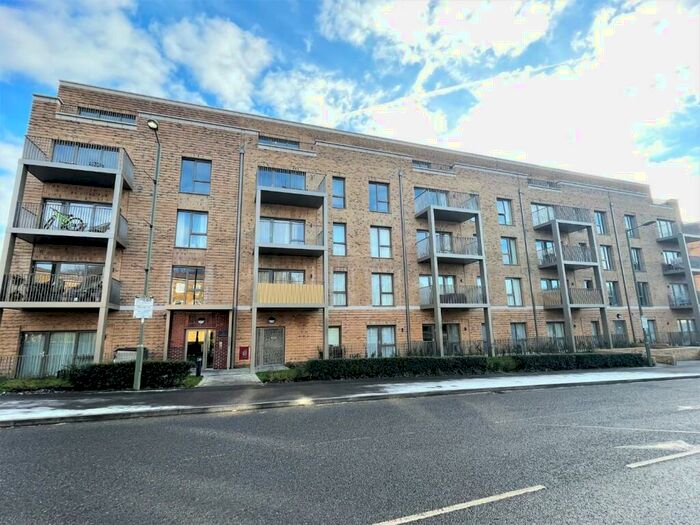 2 Bedroom Apartment To Rent In Inglis Way, Mill Hill, NW7
