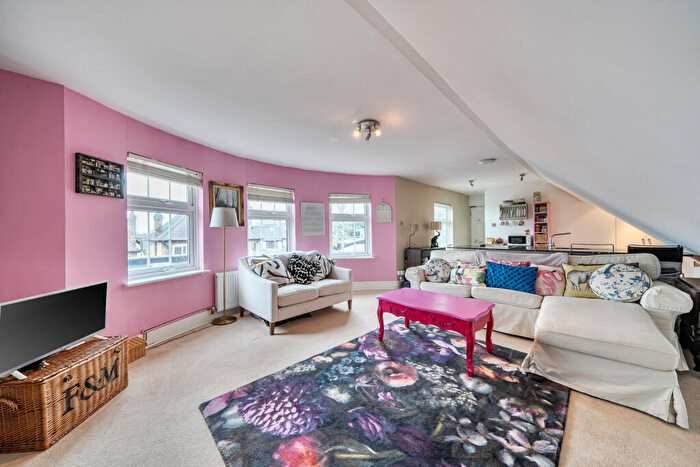 1 Bedroom Apartment For Sale In Coach House Mews, London, SE23