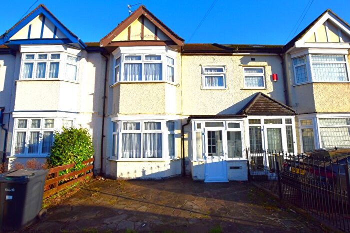 3 Bedroom Terraced House To Rent In Cranley Drive, Ilford, London, IG2