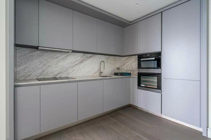 1 Bedroom Flat To Rent In Houndsditch, Shoreditch, EC3A