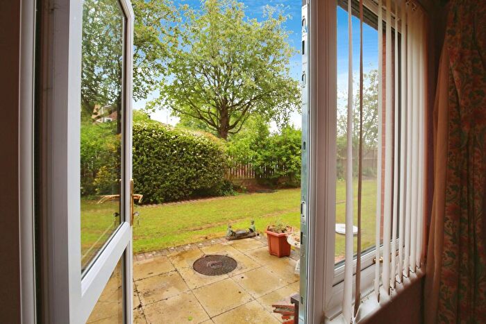 1 Bedroom Apartment For Sale In Marlborough Court, Didcot, OX11