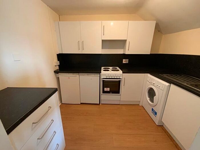 1 Bedroom Flat To Rent In Rockhall House, Market Place, Long Buckby, Northampton, NN6