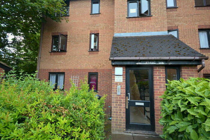 2 Bedroom Flat To Rent In Pempath Place, Wembley, HA9