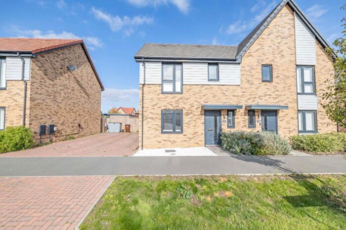 3 Bedroom Semi-Detached House For Sale In Evers Road, Faversham, Kent, ME13