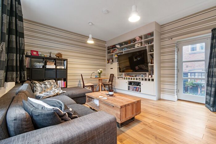 3 Bedroom Terraced House For Sale In Warstone Parade East, Birmingham, B18