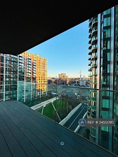 2 Bedroom Flat To Rent In Hennessey Apartments, London, SE18