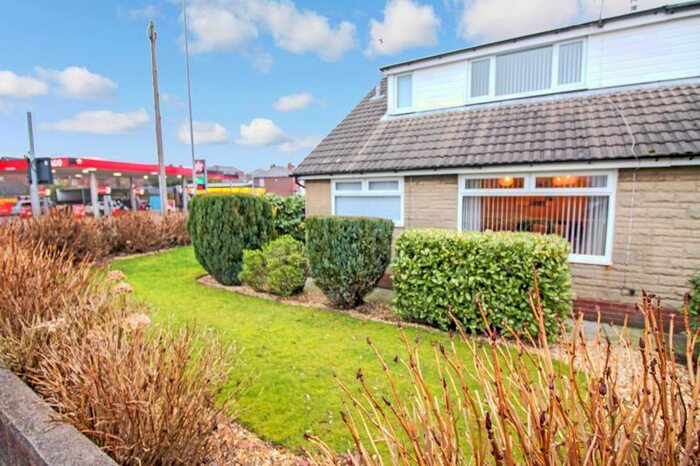 3 Bedroom Semi-Detached House To Rent In Smethurst Hall Road, Bury, BL9