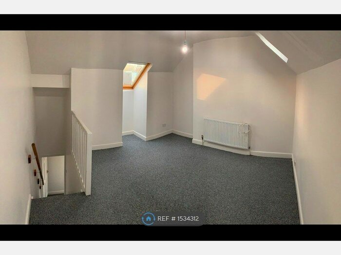 3 Bedroom Terraced House To Rent In Myrtle Street, Barnsley, S75