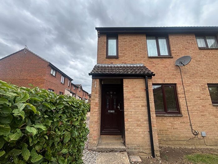 1 Bedroom Maisonette To Rent In Highgrove Close, Calne, SN11