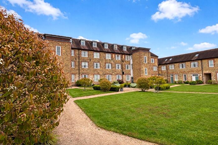 2 Bedroom Flat For Sale In Budgenor Lodge, Dodsley Lane, Midhurst, GU29