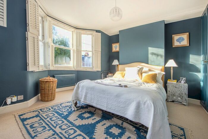 4 Bedroom Flat To Rent In Gordon Avenue, St Margarets TW1